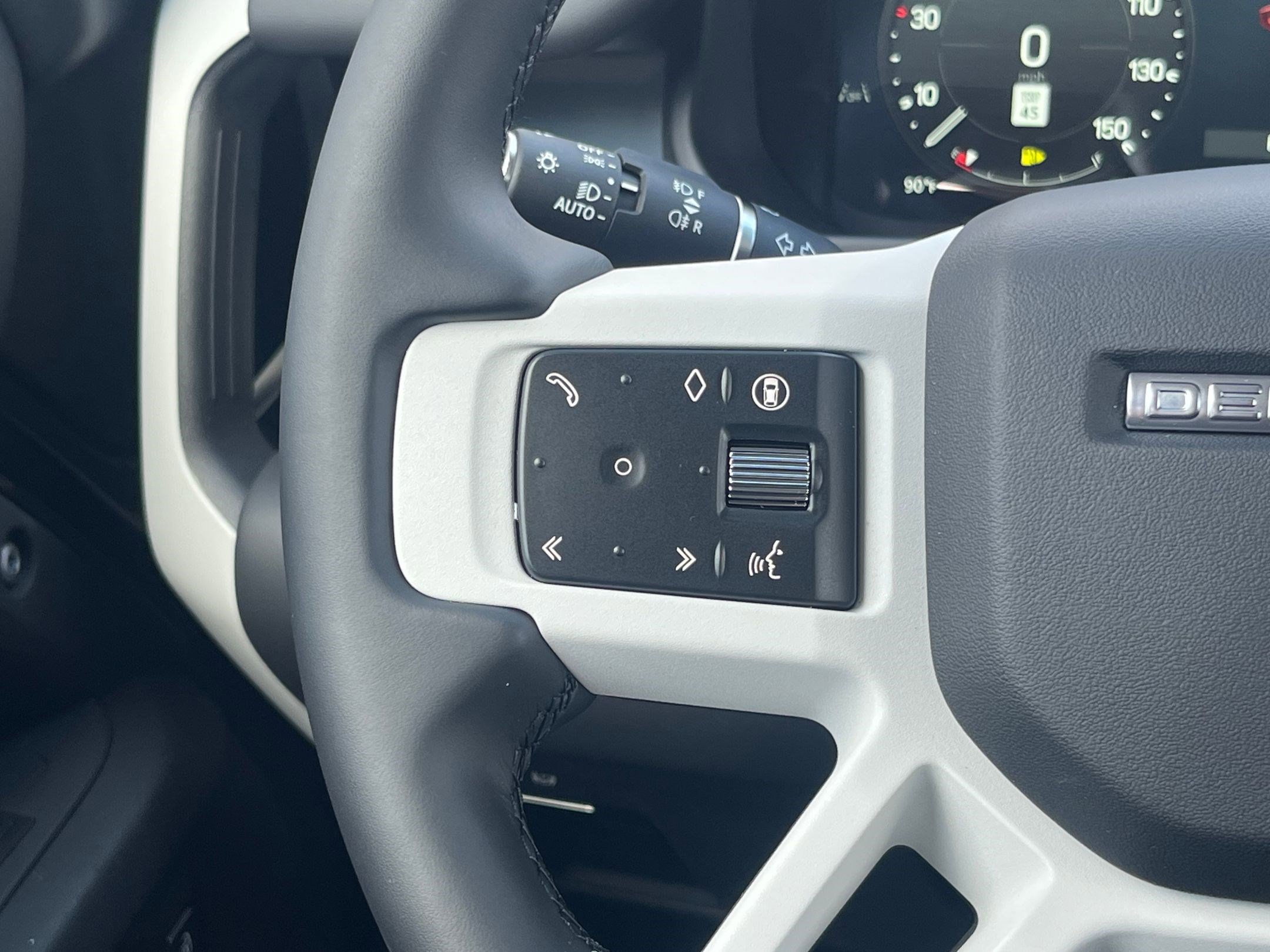 New 2026 Land Rover Defender 110 S image 18