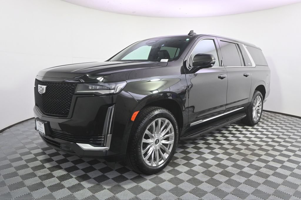 Used 2022 Cadillac Escalade ESV Premium Luxury w/ Performance Package AWD/4WD image 2