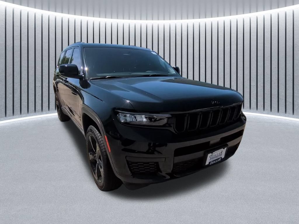 Used 2023 Jeep Grand Cherokee L Laredo AWD/4WD image 1