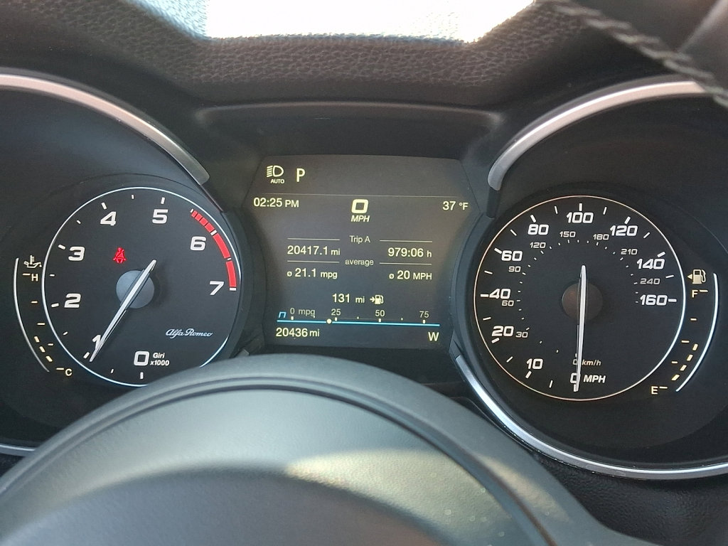 Used 2023 Alfa Romeo Stelvio Ti image 26