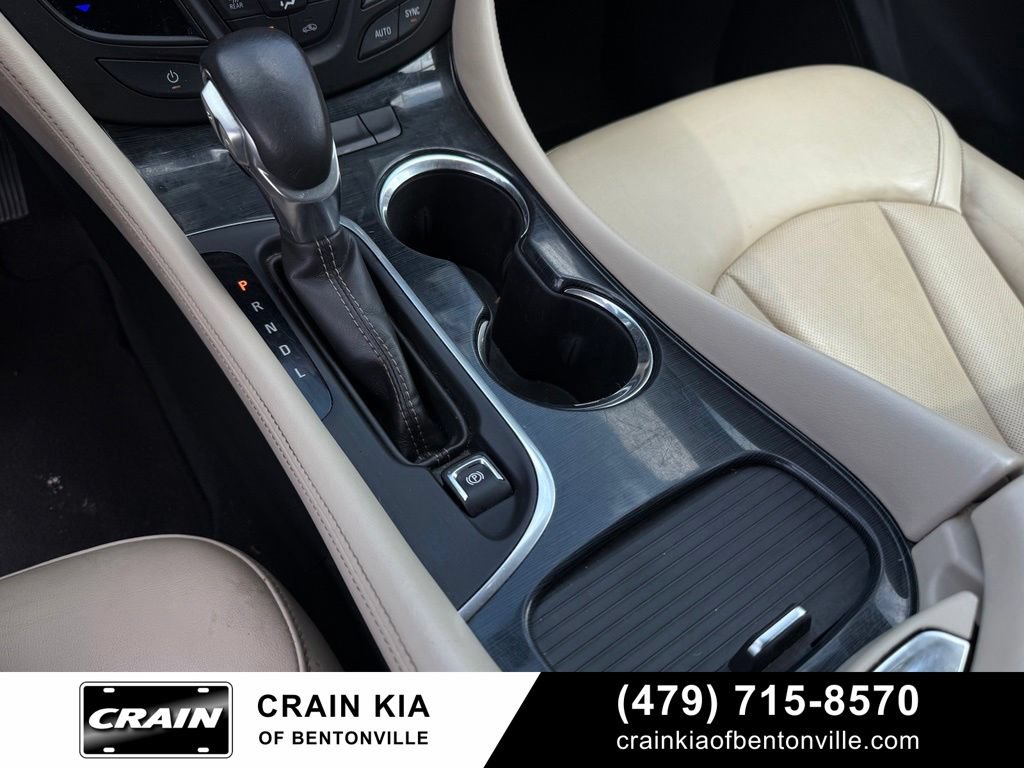 Used 2017 Buick Envision Essence FWD image 18