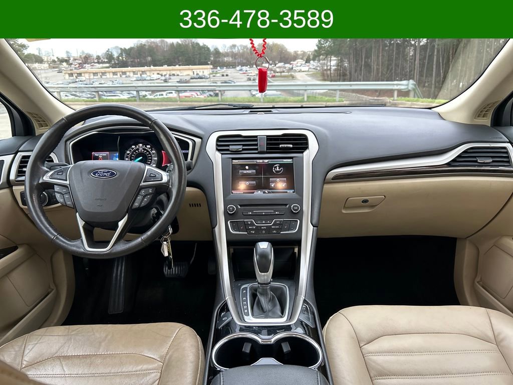 Used 2016 Ford Fusion SE w/ Equipment Group 202A image 12