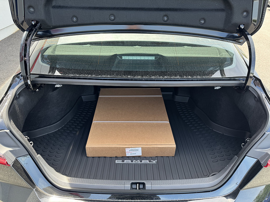 New 2026 Toyota Camry SE w/ Convenience Package FWD image 10