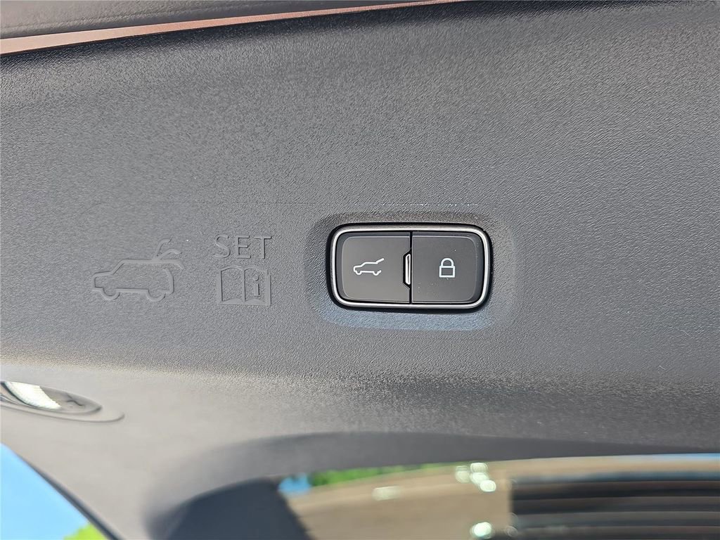 New 2026 Lincoln Navigator L Black Label image 10