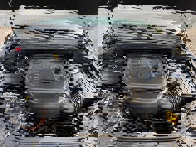 Used 2020 Jeep Grand Cherokee Altitude image 16