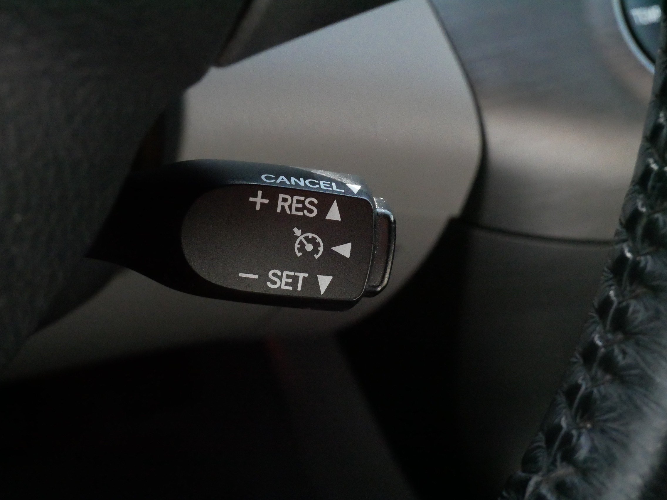 Used 2011 Toyota RAV4 Limited w/ Limited Extra Value Pkg AWD/4WD image 27