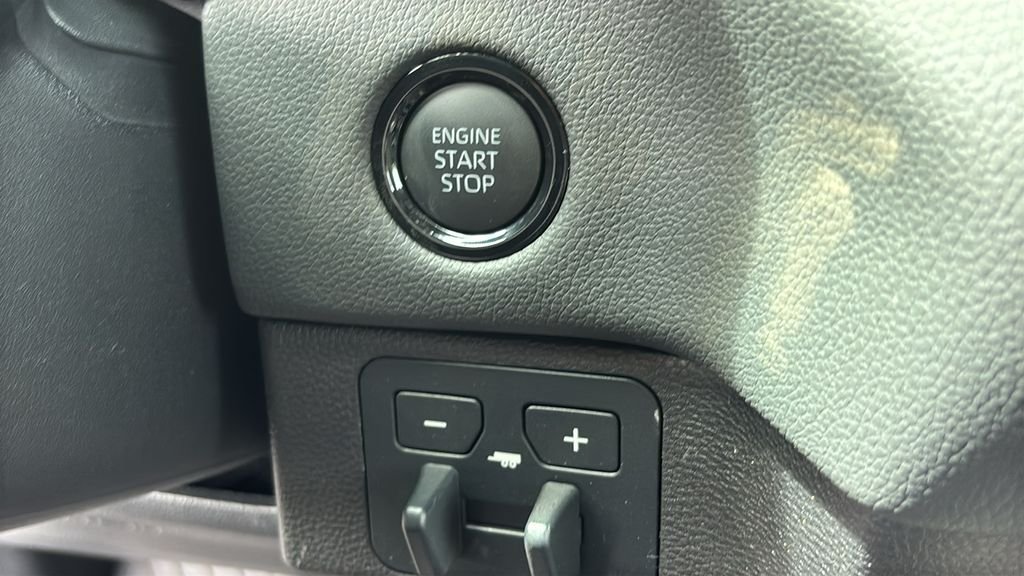 New 2026 Toyota Tundra Limited AWD/4WD image 15