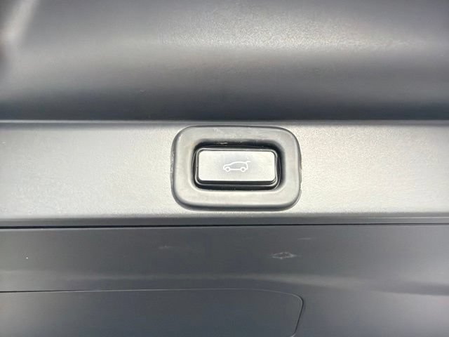 Used 2023 Land Rover Range Rover SE AWD/4WD image 9