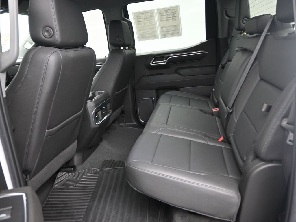 Used 2022 Chevrolet Silverado 1500 LTZ w/ Z71 Off-Road Package image 11