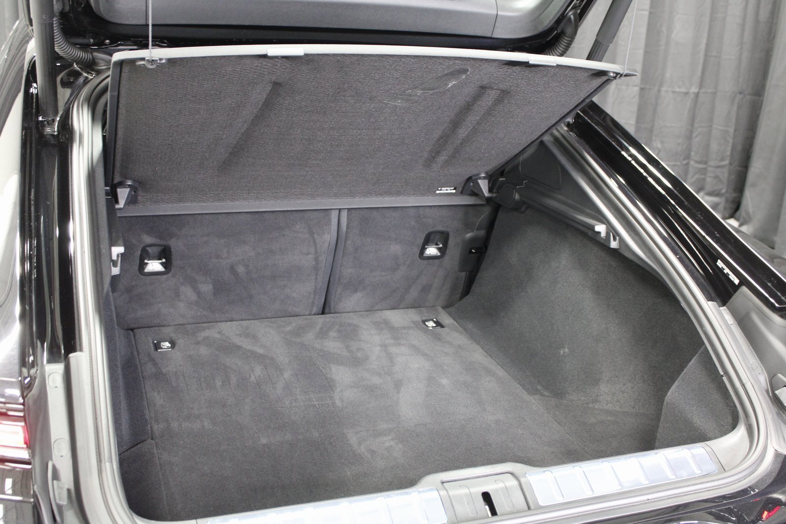 Certified 2025 Porsche Panamera 4 image 17