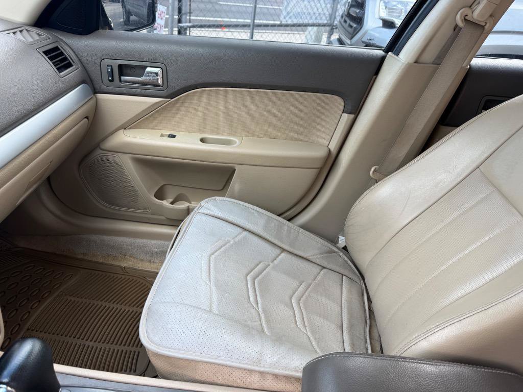 Used 2007 Mercury Milan Premier FWD image 16