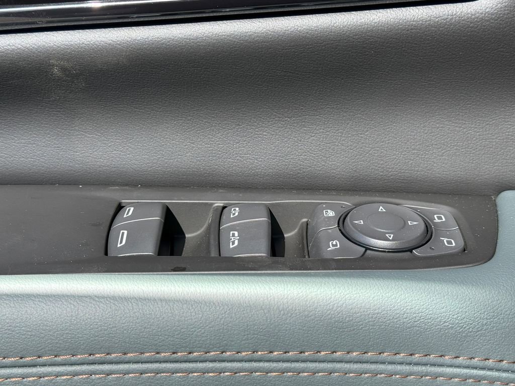 New 2026 GMC Yukon AT4 image 18