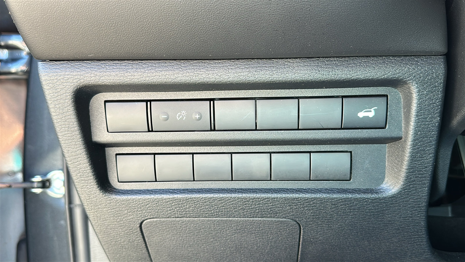 Used 2025 Mitsubishi Outlander SE AWD/4WD image 15