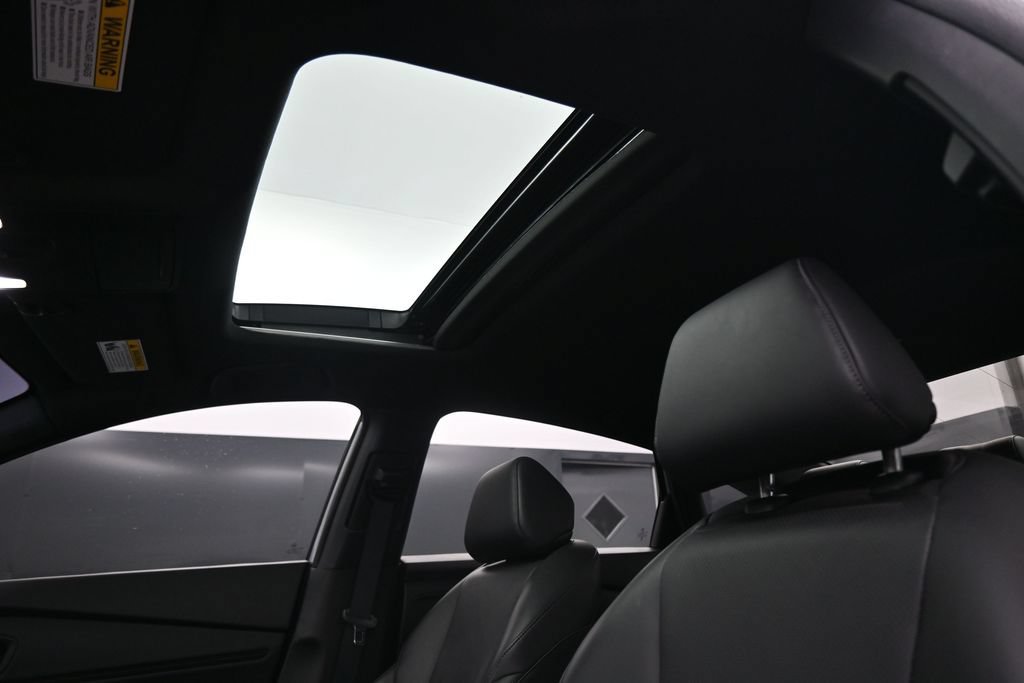 Used 2025 Honda Accord Sport image 13