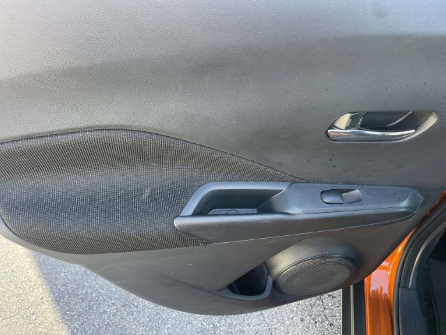 Used 2023 Nissan Kicks SV FWD image 13