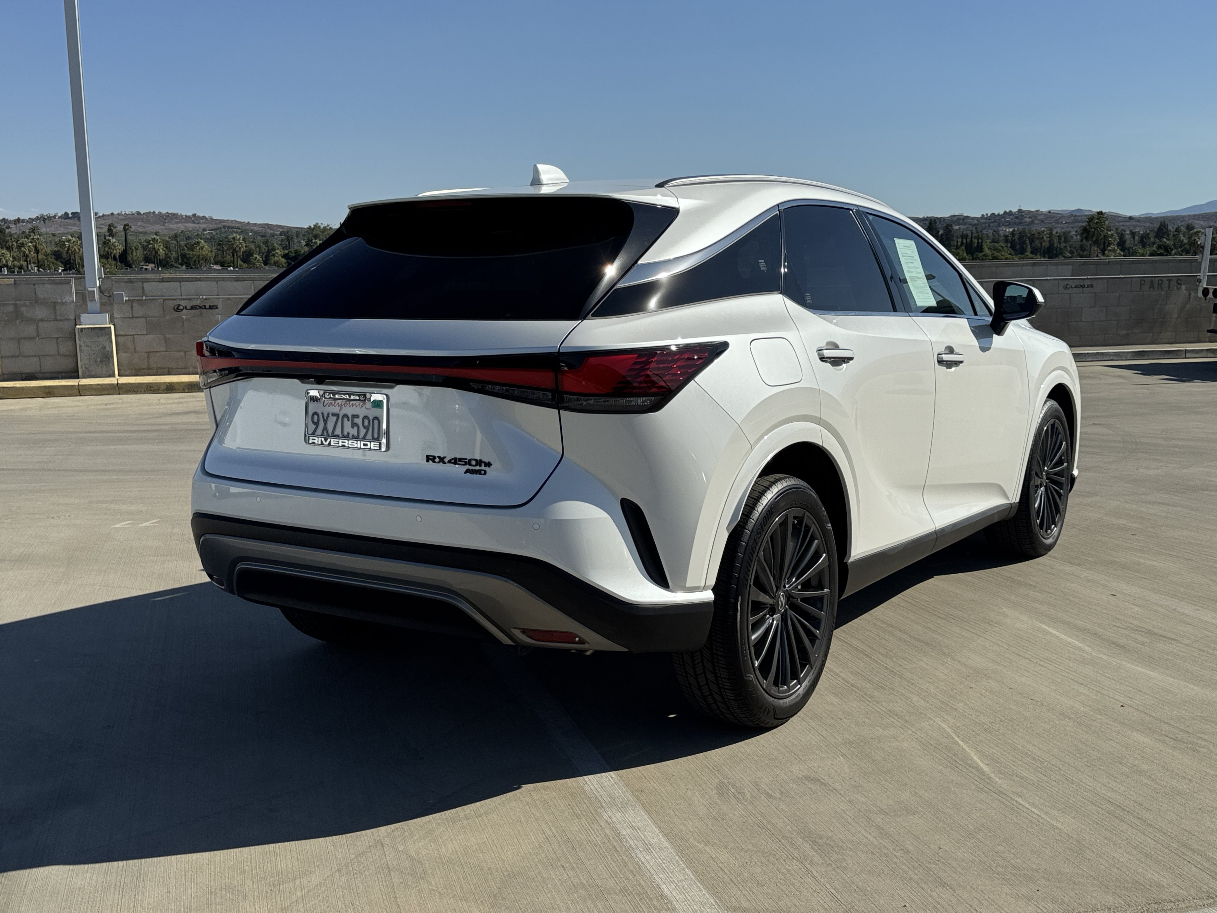Certified 2026 Lexus RX 450h AWD w/ Convenience Package image 9