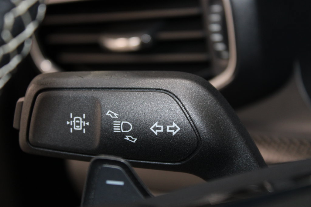 Used 2023 Ford Explorer ST w/ Equipment Group 401A AWD/4WD image 44