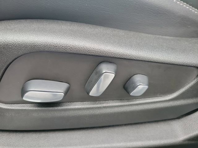 Certified 2023 Cadillac XT5 Premium Luxury w/ LPO, Floor Liner Package FWD image 8