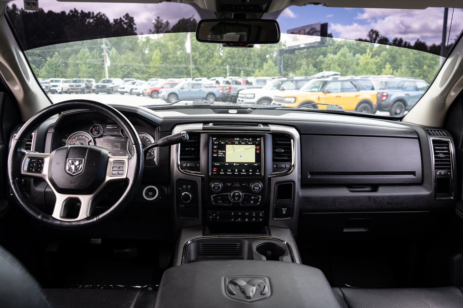 Used 2018 RAM 2500 Laramie w/ Sport Appearance Group AWD/4WD image 20