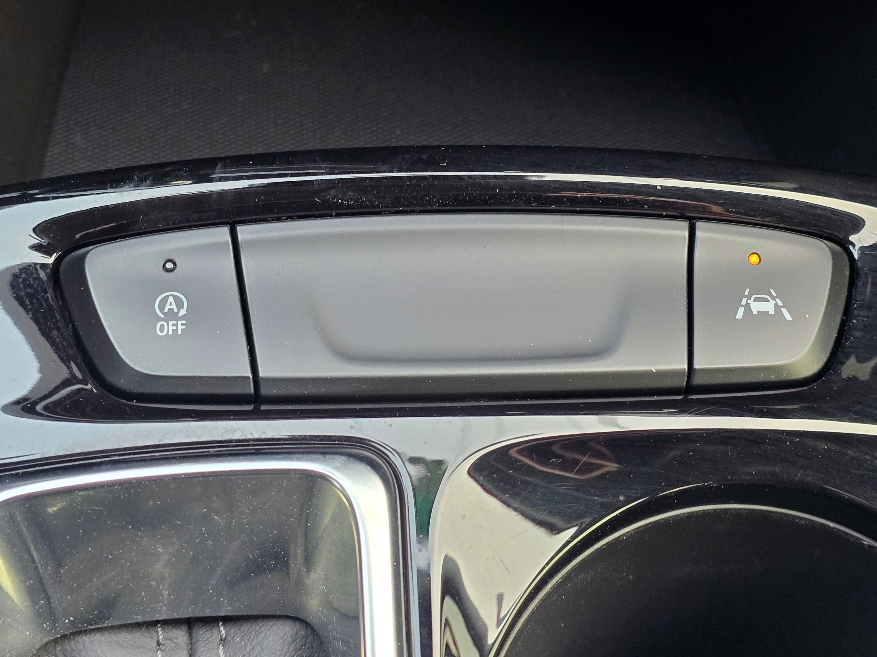 Used 2024 Chevrolet Trax LT w/ LT Convenience Package FWD image 43