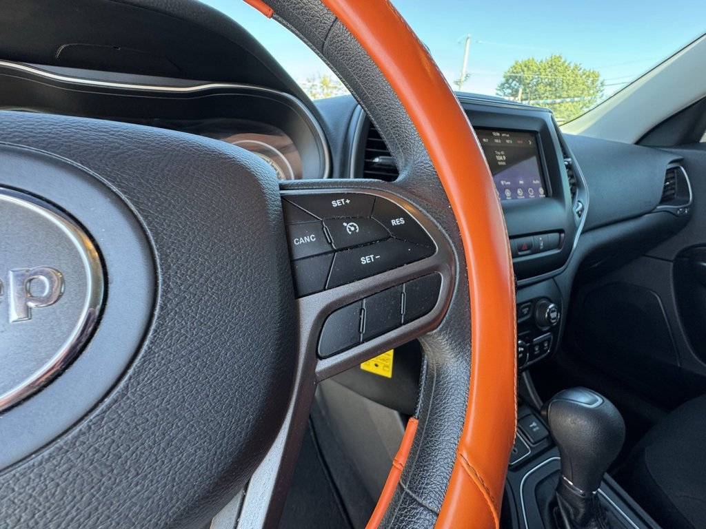 Used 2021 Jeep Cherokee Latitude image 22