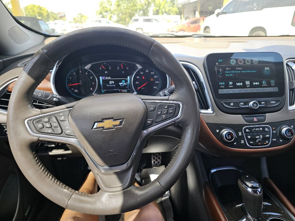 Used 2016 Chevrolet Malibu Premier w/ Driver Confidence Package II FWD image 21