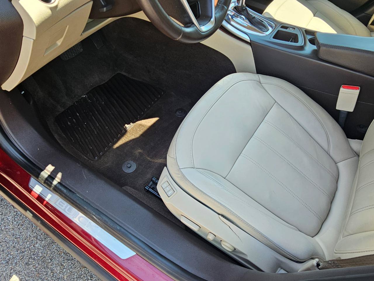 Used 2016 Buick Regal Premium w/ Driver Confidence Package #1 FWD image 25