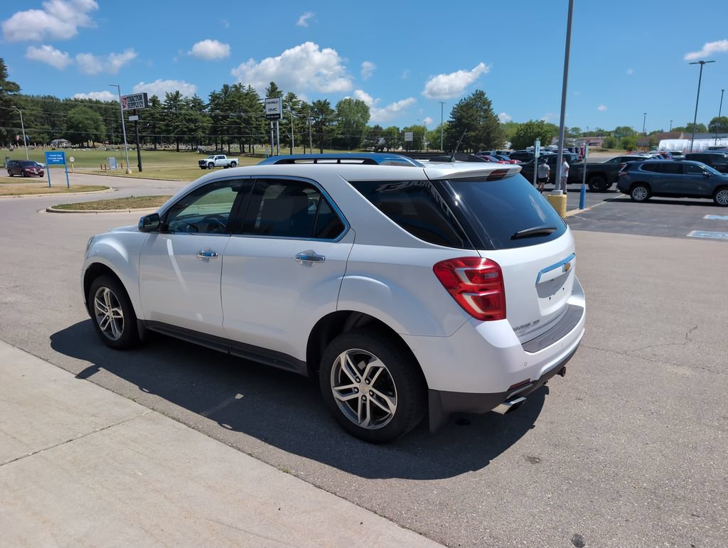 Used 2017 Chevrolet Equinox Premier w/ Enhanced Convenience Package AWD/4WD image 6