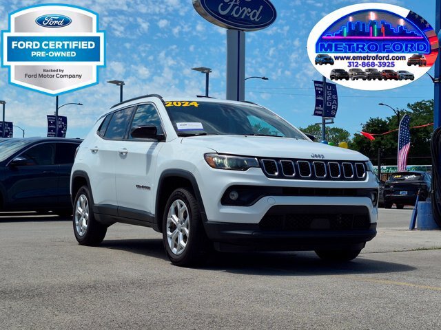 Used 2024 Jeep Compass Latitude AWD/4WD image 1