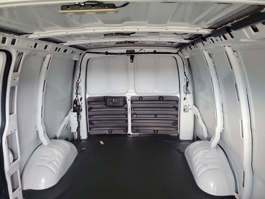 New 2025 Chevrolet Express 2500 Work Van w/ Driver Convenience Package image 14