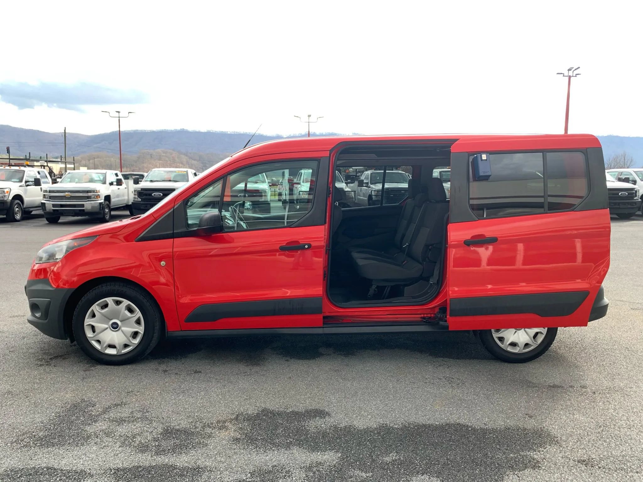 Used 2016 Ford Transit Connect XL image 22