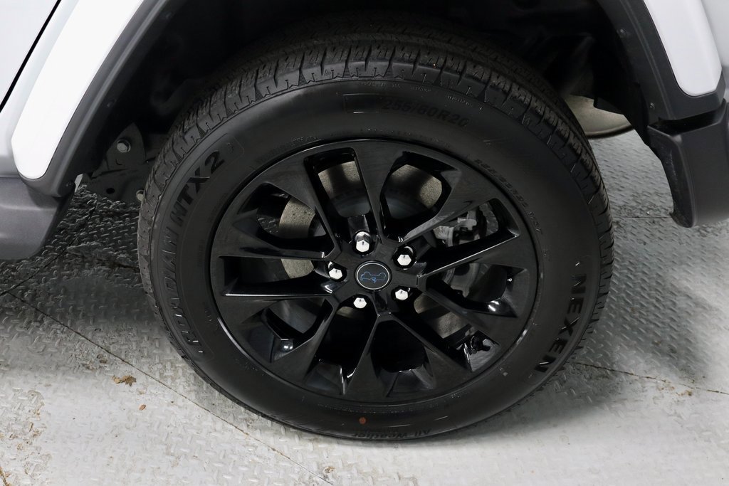 Used 2025 Jeep Wrangler Unlimited Sahara image 17