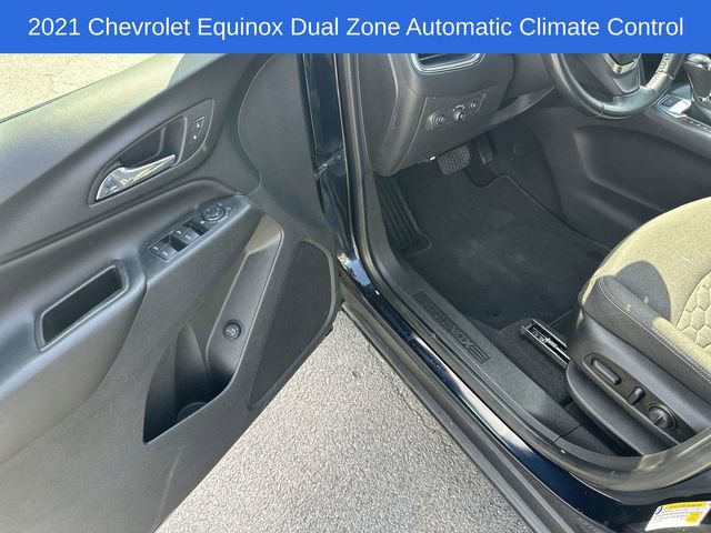 Used 2021 Chevrolet Equinox LT AWD/4WD image 12