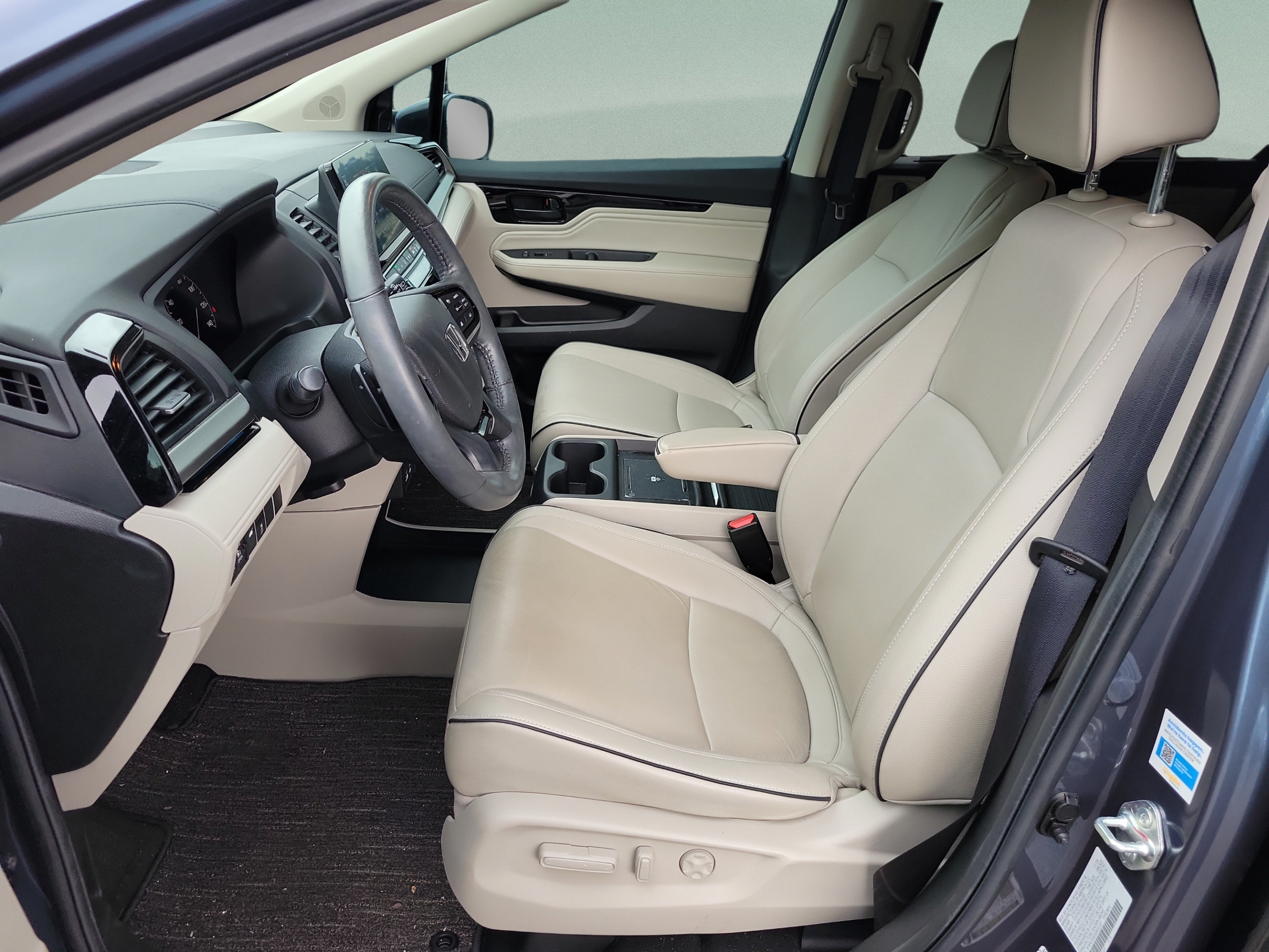 Certified 2025 Honda Odyssey Touring image 25