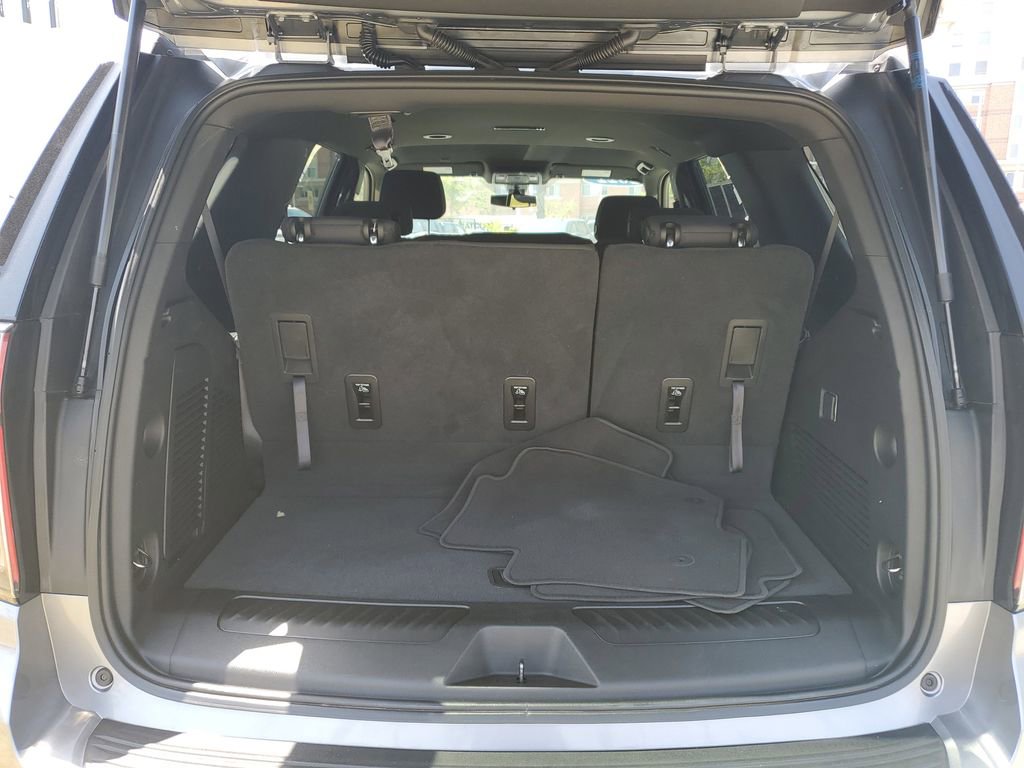 Used 2022 Chevrolet Tahoe LS RWD image 9