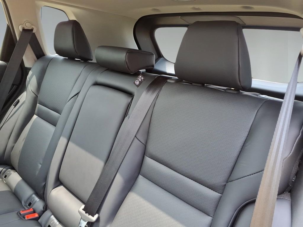 New 2026 Nissan Rogue SV FWD image 11
