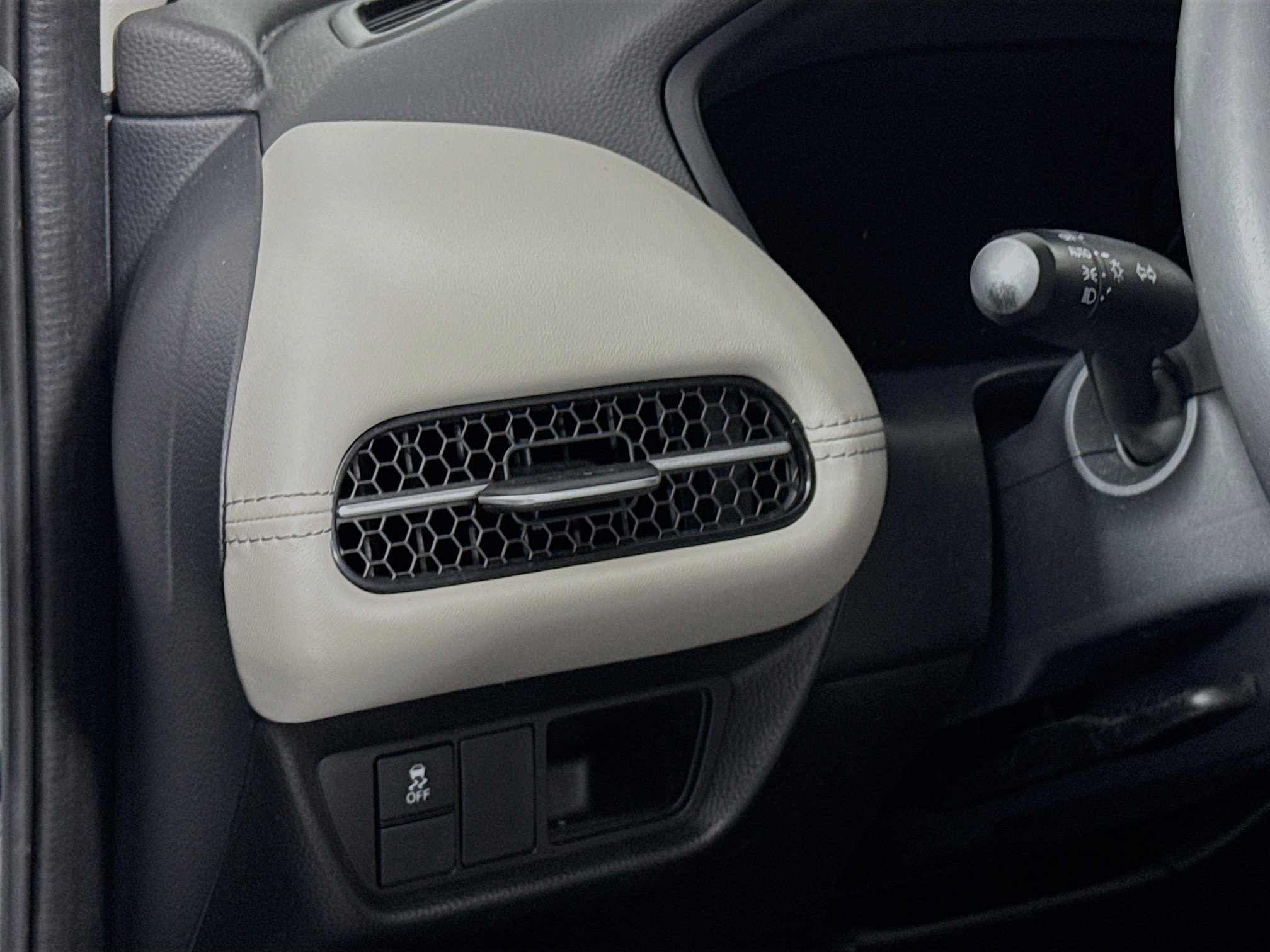 Certified 2023 Honda HR-V EX-L image 10