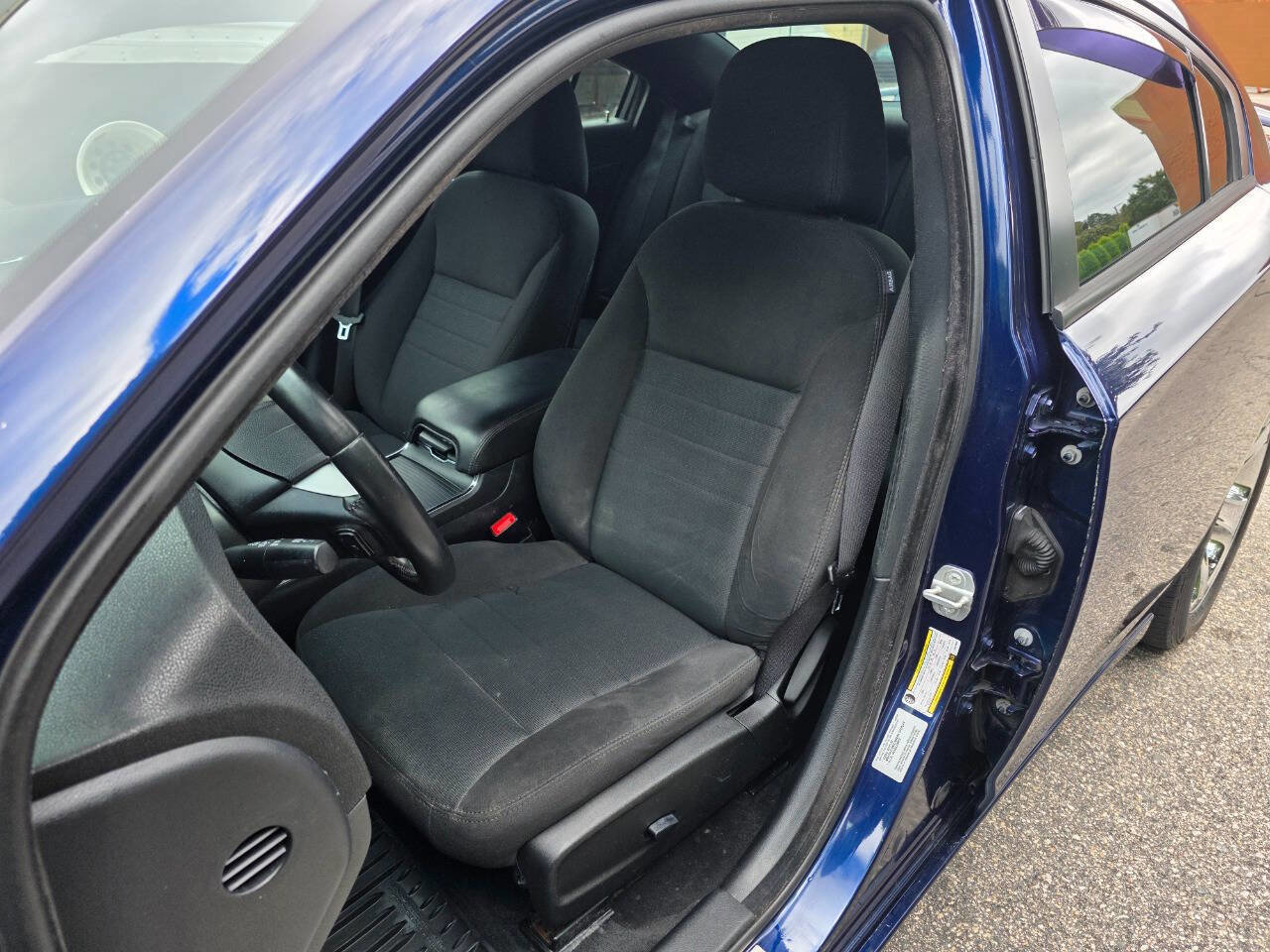 Used 2014 Dodge Charger SE w/ Sport Appearance Group image 12