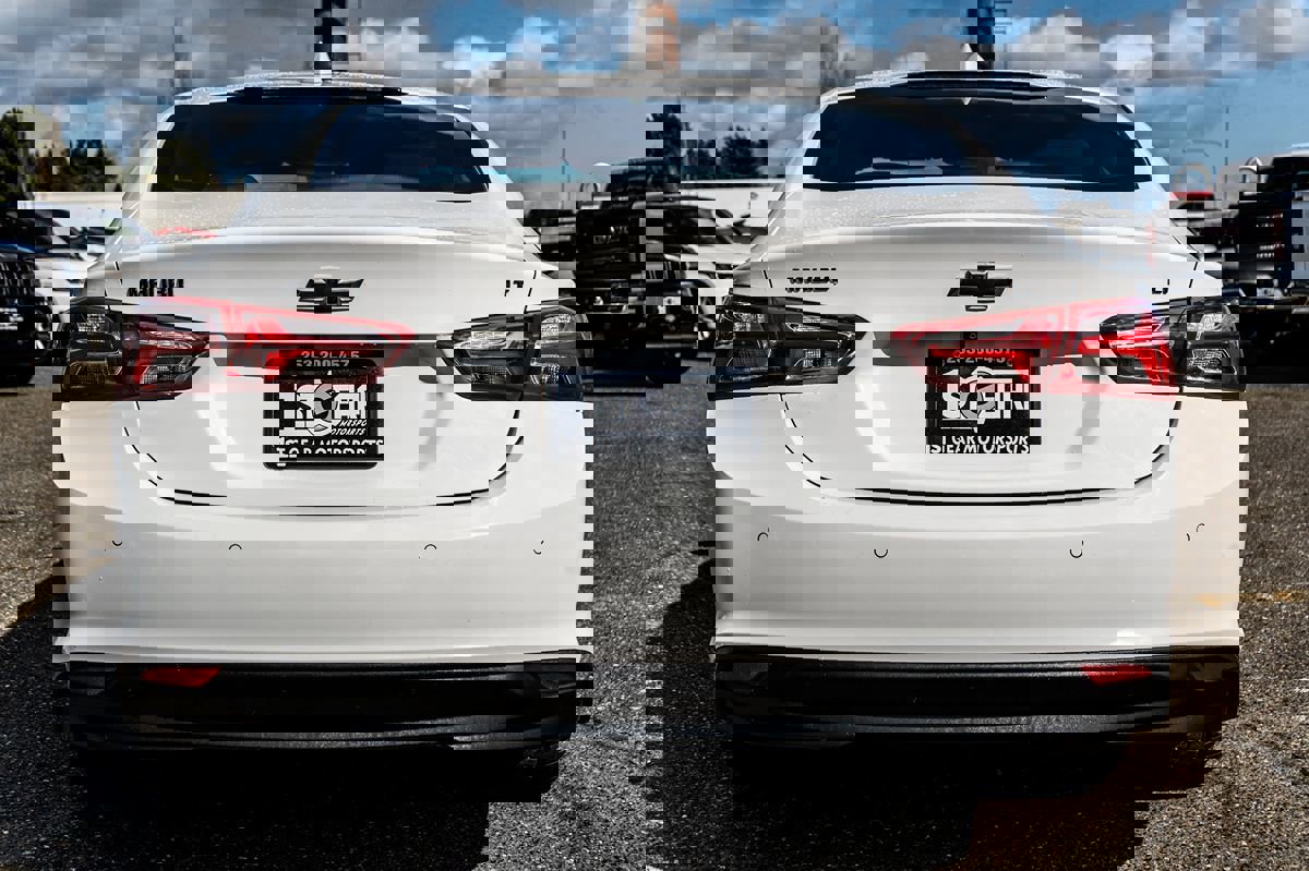 Used 2024 Chevrolet Malibu LT w/ Sport Edition image 16