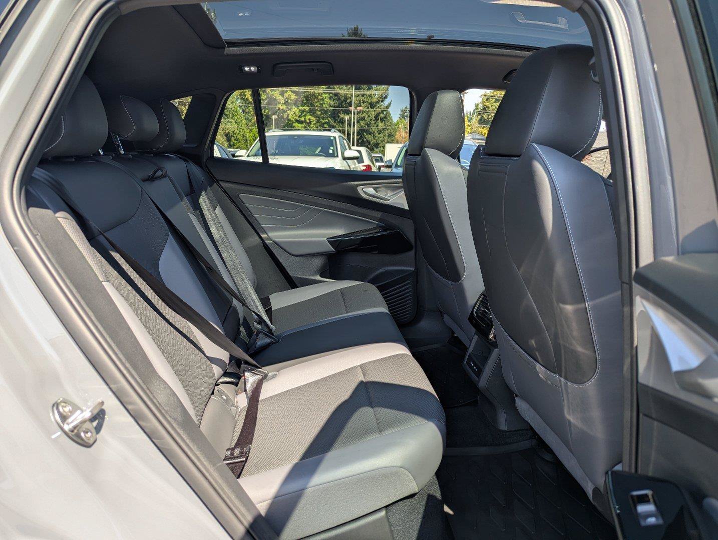 Certified 2023 Volkswagen ID.4 Pro S RWD image 32