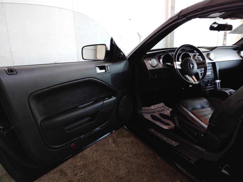 Used 2005 Ford Mustang GT RWD image 15