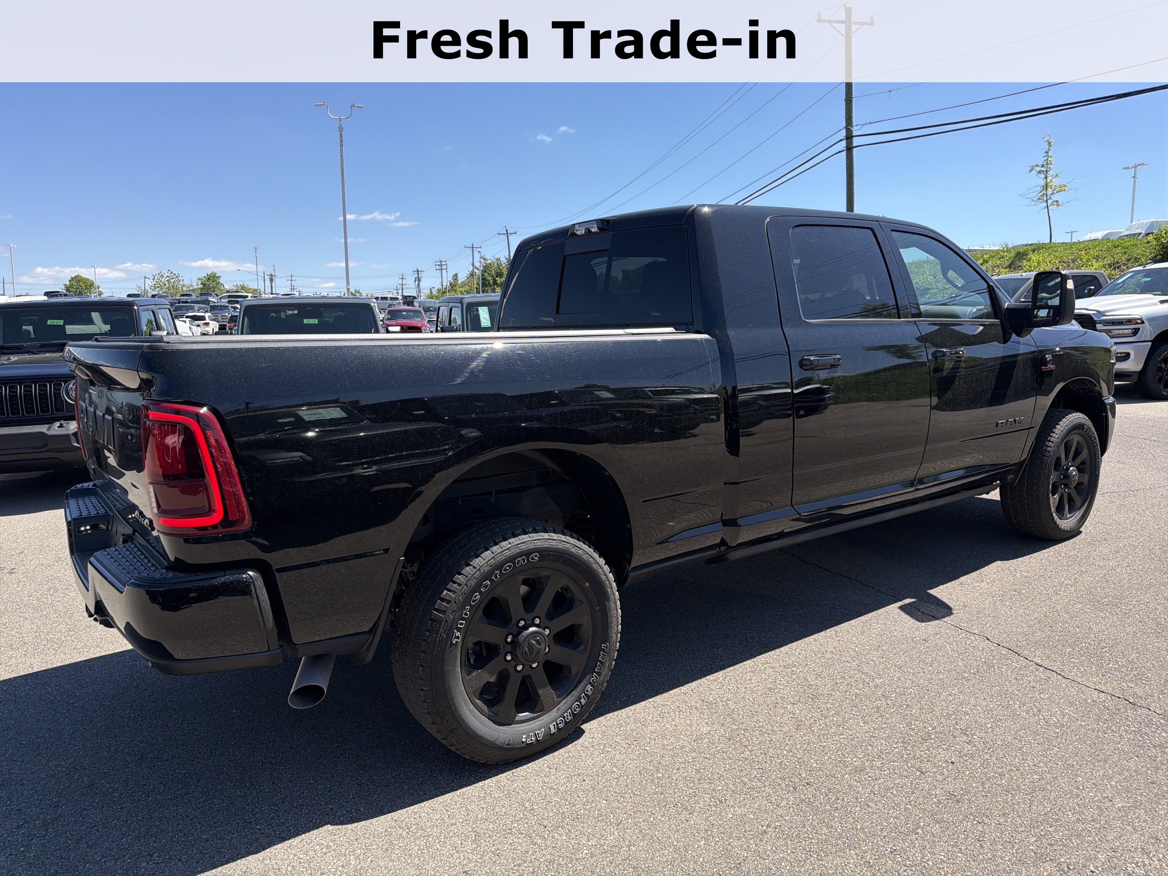 Used 2025 RAM 2500 Laramie AWD/4WD image 12