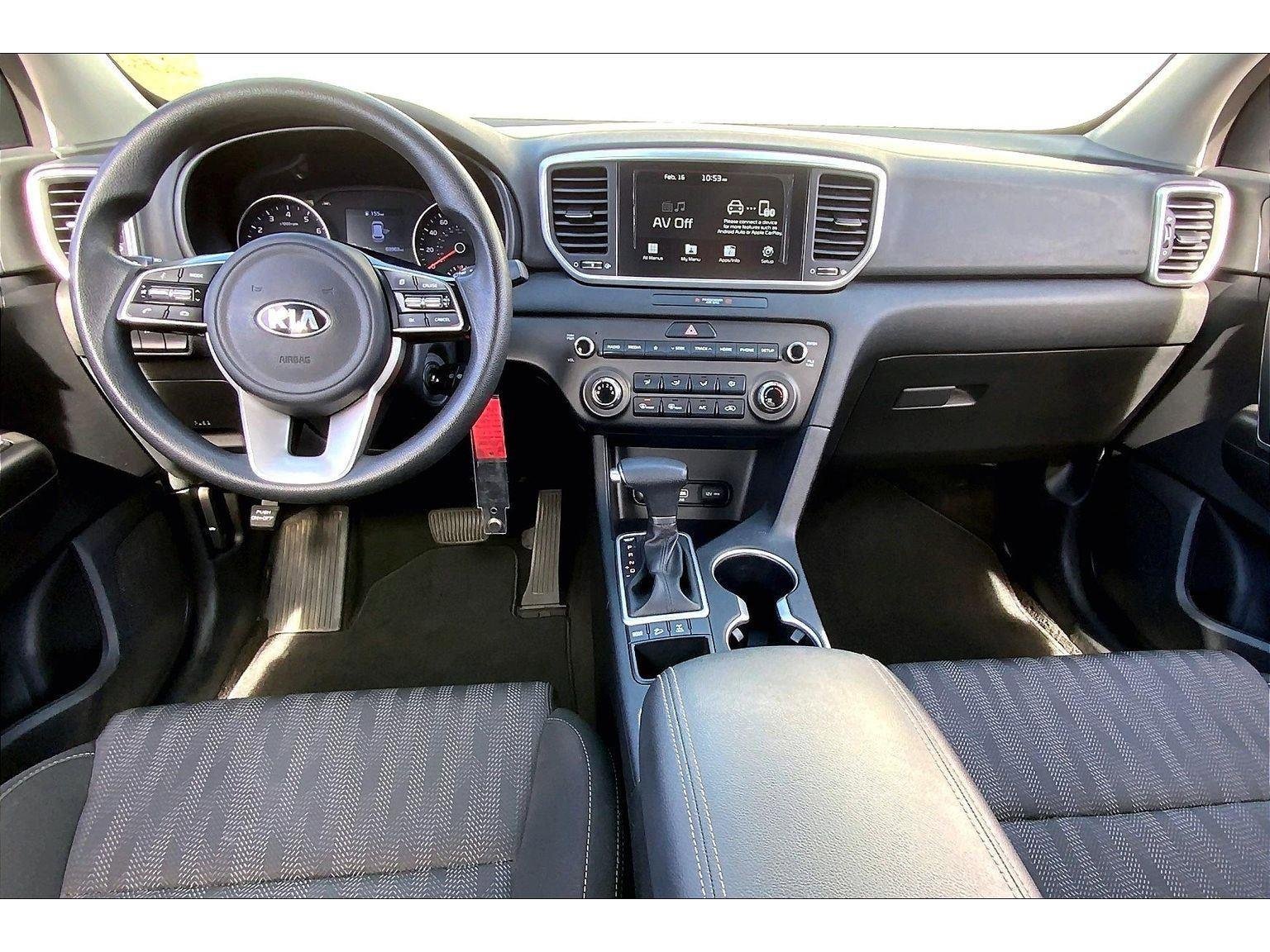 Used 2020 Kia Sportage LX image 12