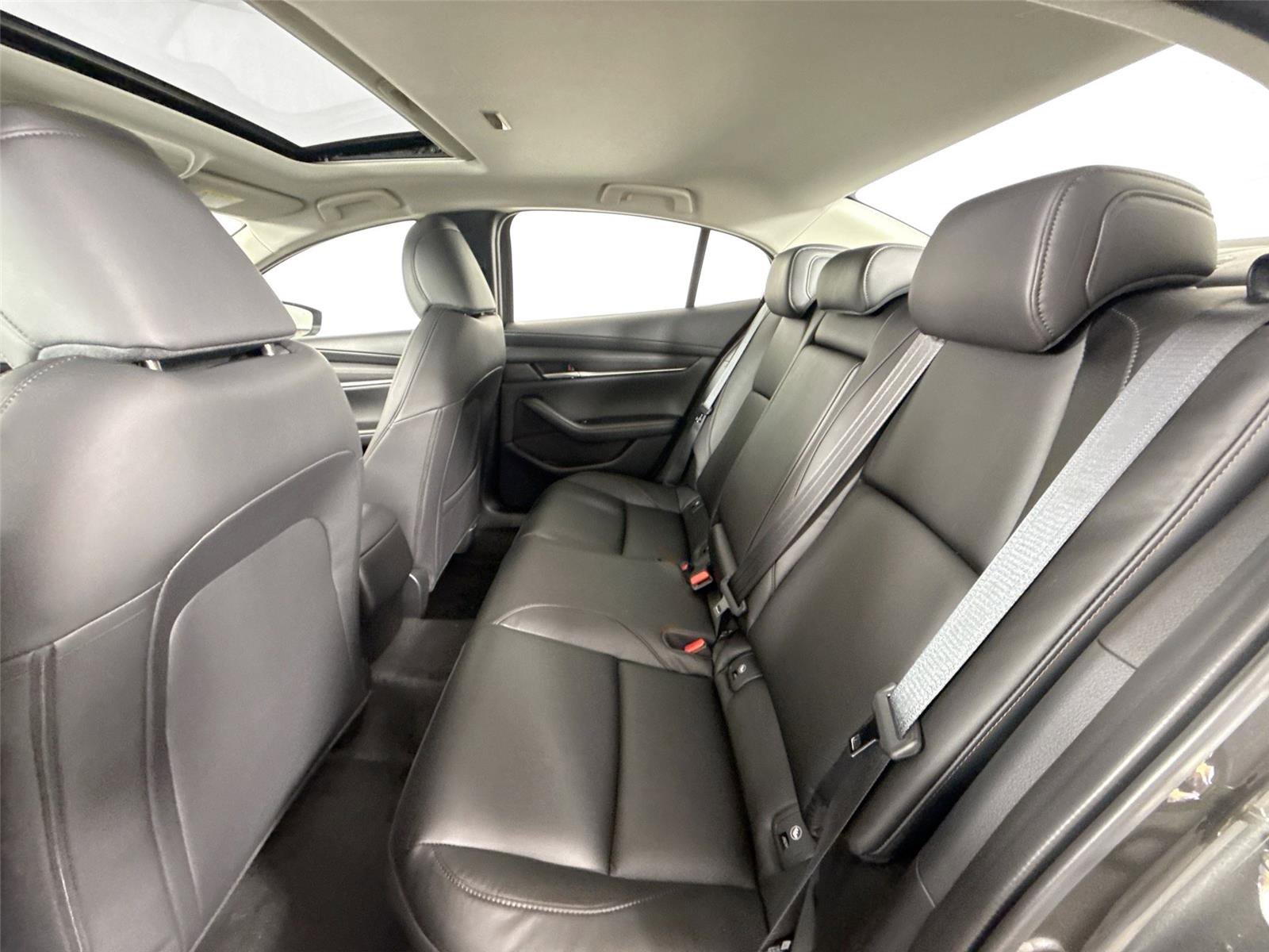 New 2026 MAZDA MAZDA3 2.5 S Sedan w/ Preferred Pkg image 33