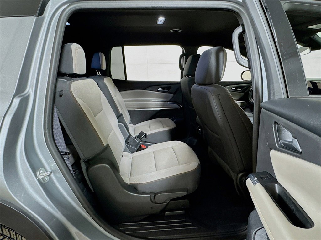 Certified 2025 Chevrolet Traverse LT image 26