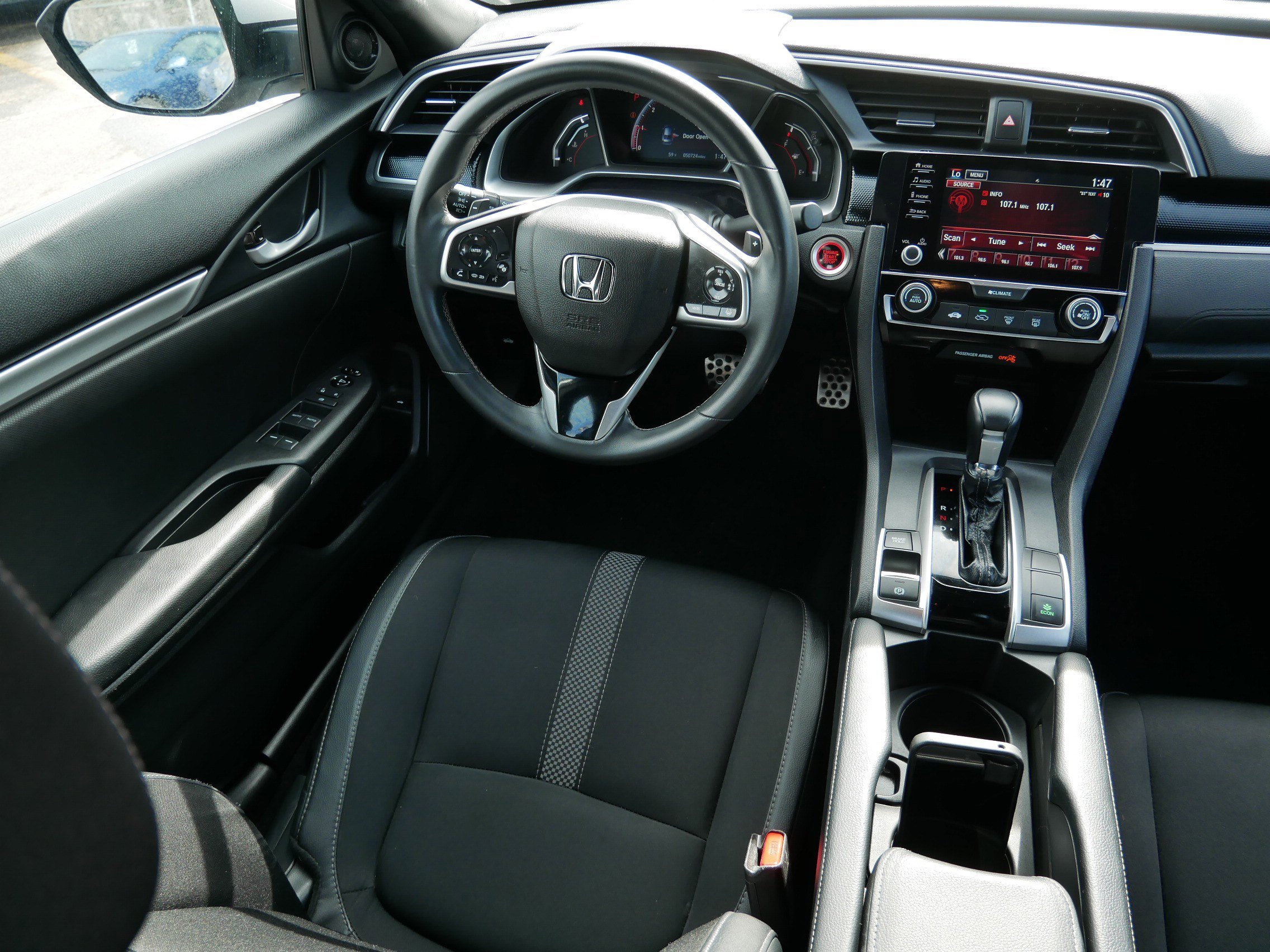 Used 2020 Honda Civic Sport image 9