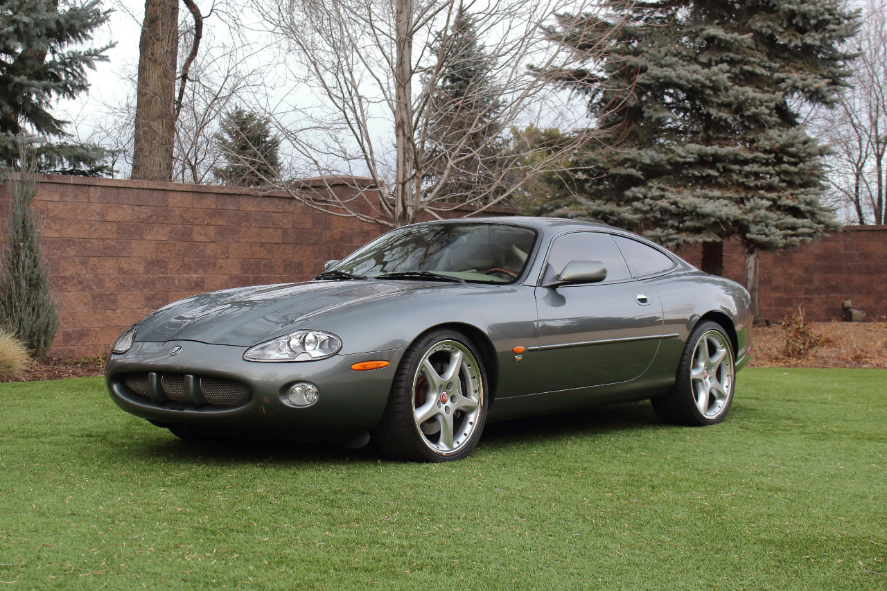 Used 2003 Jaguar XK8 Coupe image 2