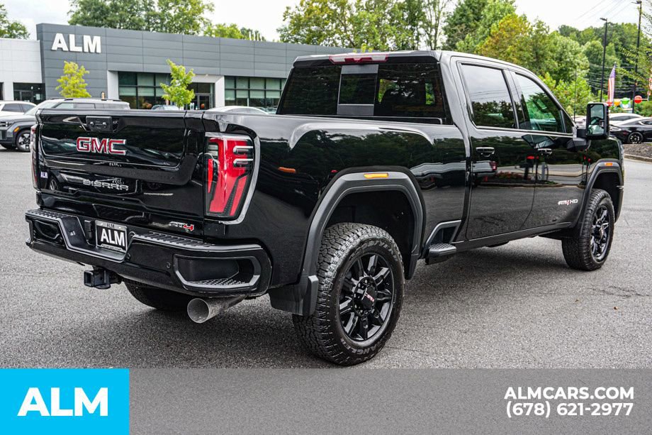Used 2025 GMC Sierra 2500 AT4 image 6