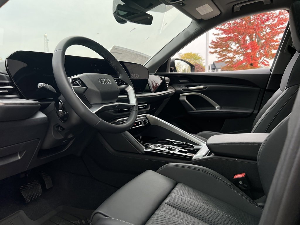 New 2025 Audi Q5 Premium Plus image 17