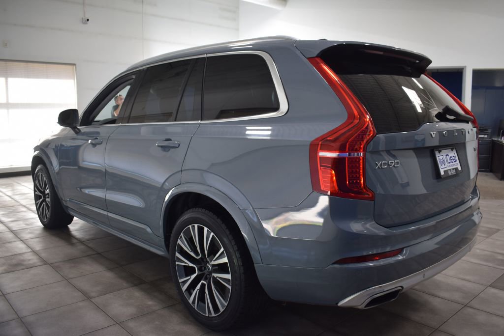 Used 2020 Volvo XC90 T5 Momentum w/ Protection Package image 2